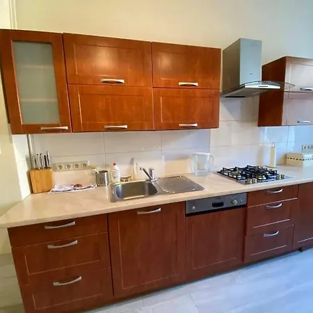 Cozy And Renovated In The Heart Of شقة *