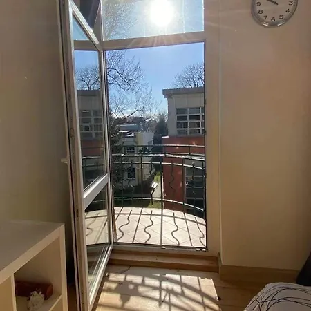 Cozy And Renovated In The Heart Of
